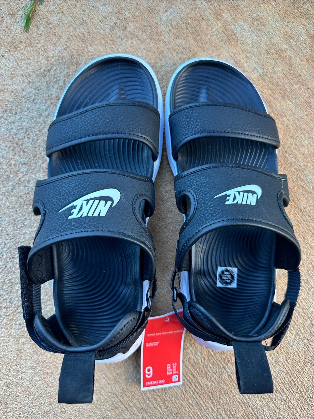 Nike Black and White Women’s Sport  Sandals